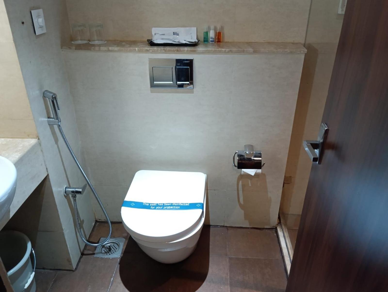 Hotel Oxina Lygon Tiruchirappalli Екстер'єр фото