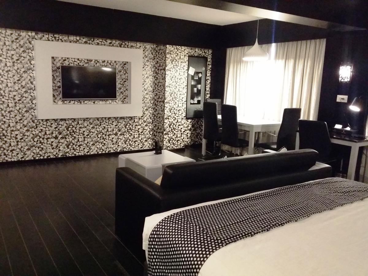 Hotel Oxina Lygon Tiruchirappalli Екстер'єр фото